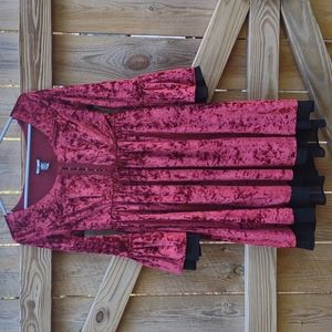 🏵️ Hot Topic red velvet high waisted dress